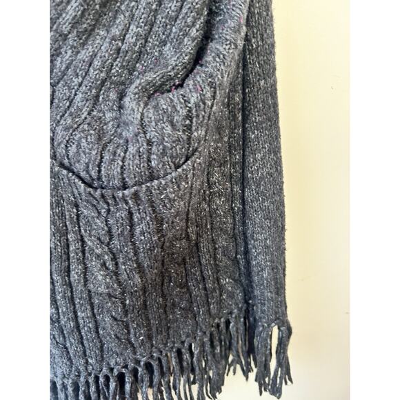 Cabi Fringe Wool Blend Sweater Vest Women M Gray Charcoal Boho Cozy Layering - Picture 7 of 13